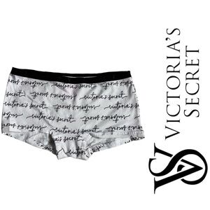 Victoria's Secret | Black and White Script Shortie Panties | Size Medium